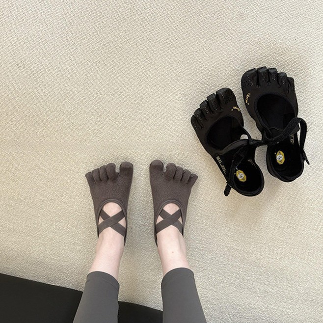 Women's Criss-Cross Strappy Fi - Grip Sock Yoga ulasan dan harga
