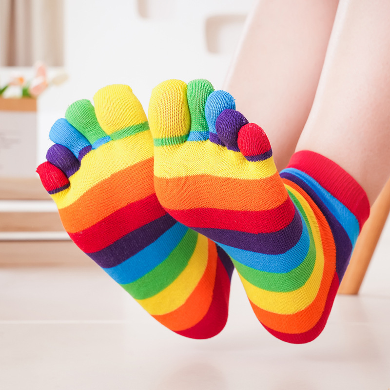 Women's Socks Rainbow Striped  - Toe Sock Split ulasan dan harga