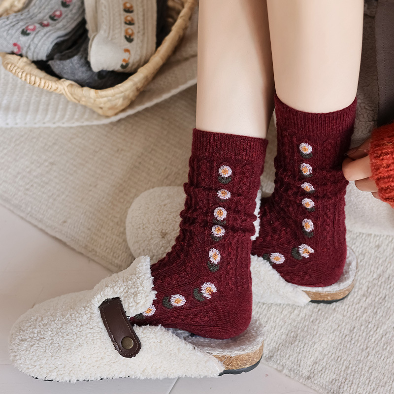 Korean Sweet Floral Wool Mid-C - Boot Sock Slouchy ulasan dan harga
